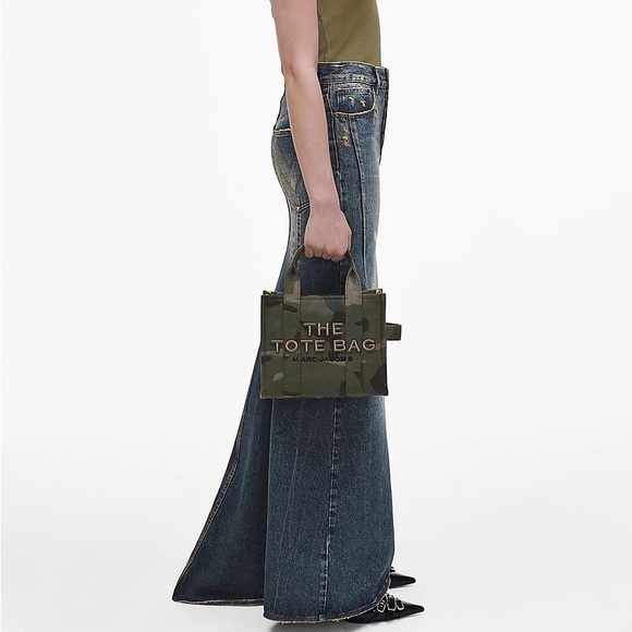 Marc Jacobs The Camo Jacquard Small Tote Bag - Green - Picture 8 of 14